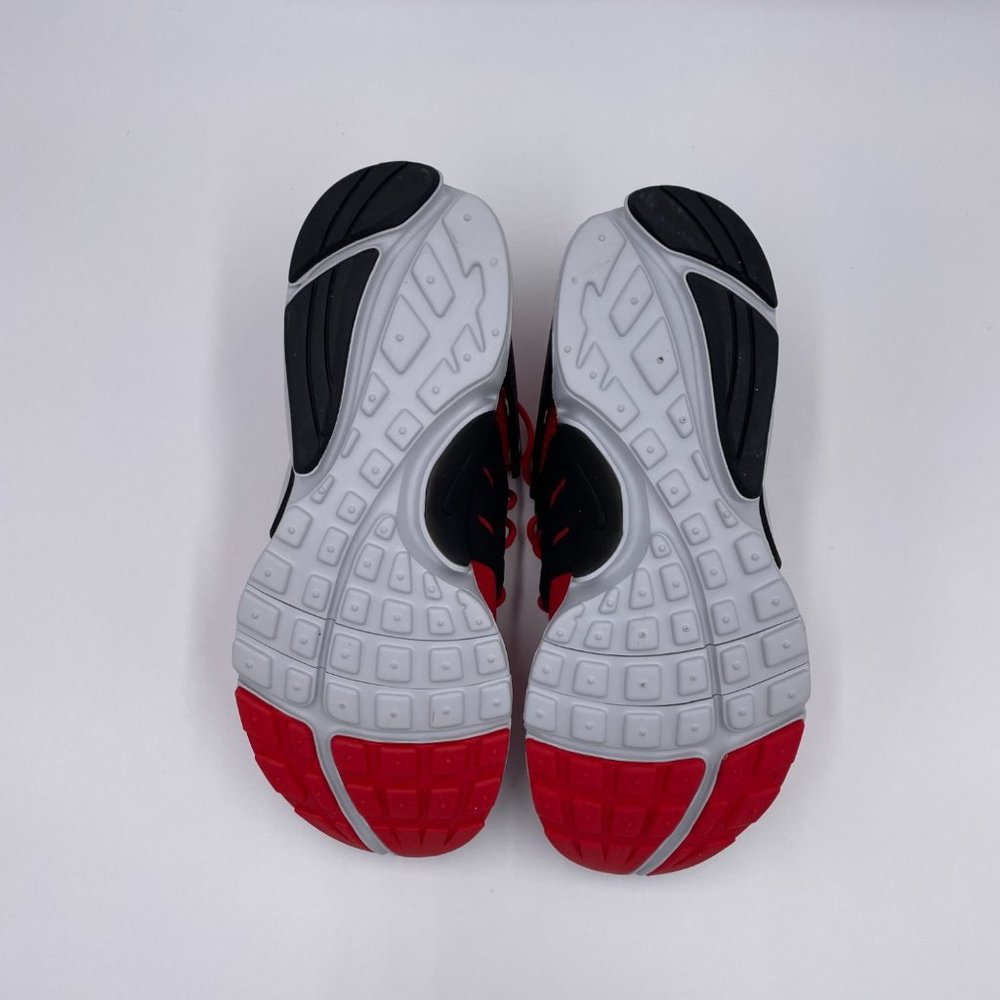 Nike Presto Red / Black Womens Shoes - Picture 6 of 8